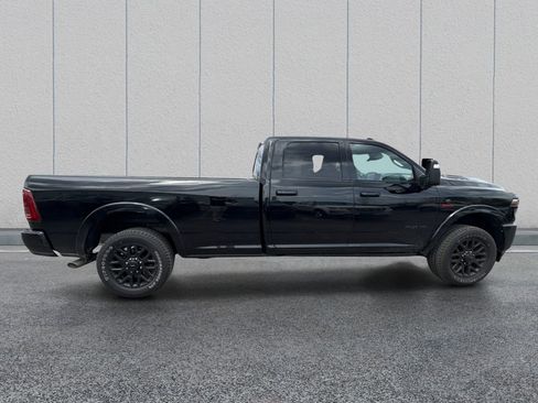Used 2025 RAM 2500 Limited AWD/4WD image 8