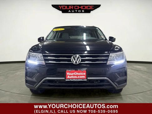 Used 2021 Volkswagen Tiguan SE w/ Panoramic Sunroof Package image 8