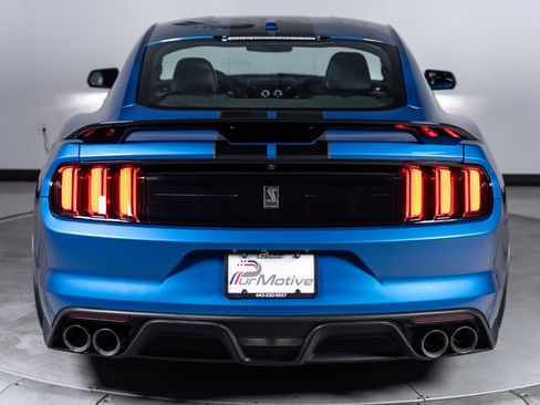 Used 2019 Ford Mustang Shelby GT350 w/ Technology Package RWD image 5