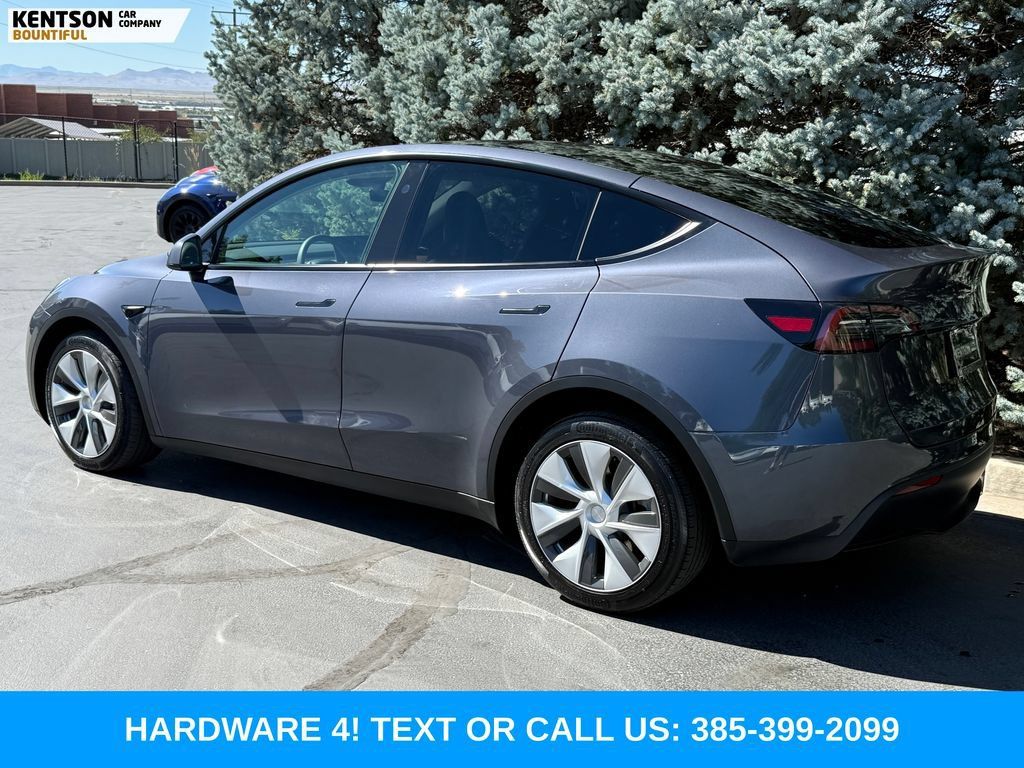Used 2023 Tesla Model Y Long Range AWD/4WD image 5