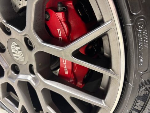 Used 2020 Porsche 911 Carrera S image 18