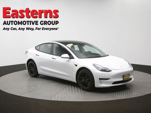 Used 2023 Tesla Model 3 Standard Range RWD image 43
