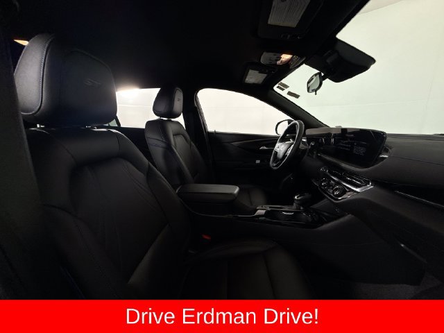 Used 2024 Buick Envista Sport Touring w/ Convenience I Package FWD image 24