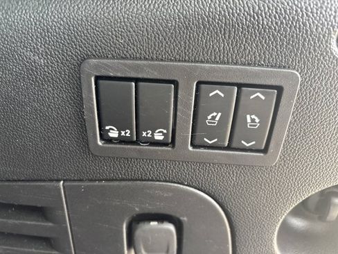 Used 2019 Cadillac Escalade ESV Luxury image 17