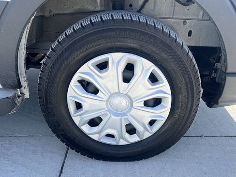 Used 2025 Ford Transit 250 Low Roof w/ Exterior Upgrade Package RWD image 15