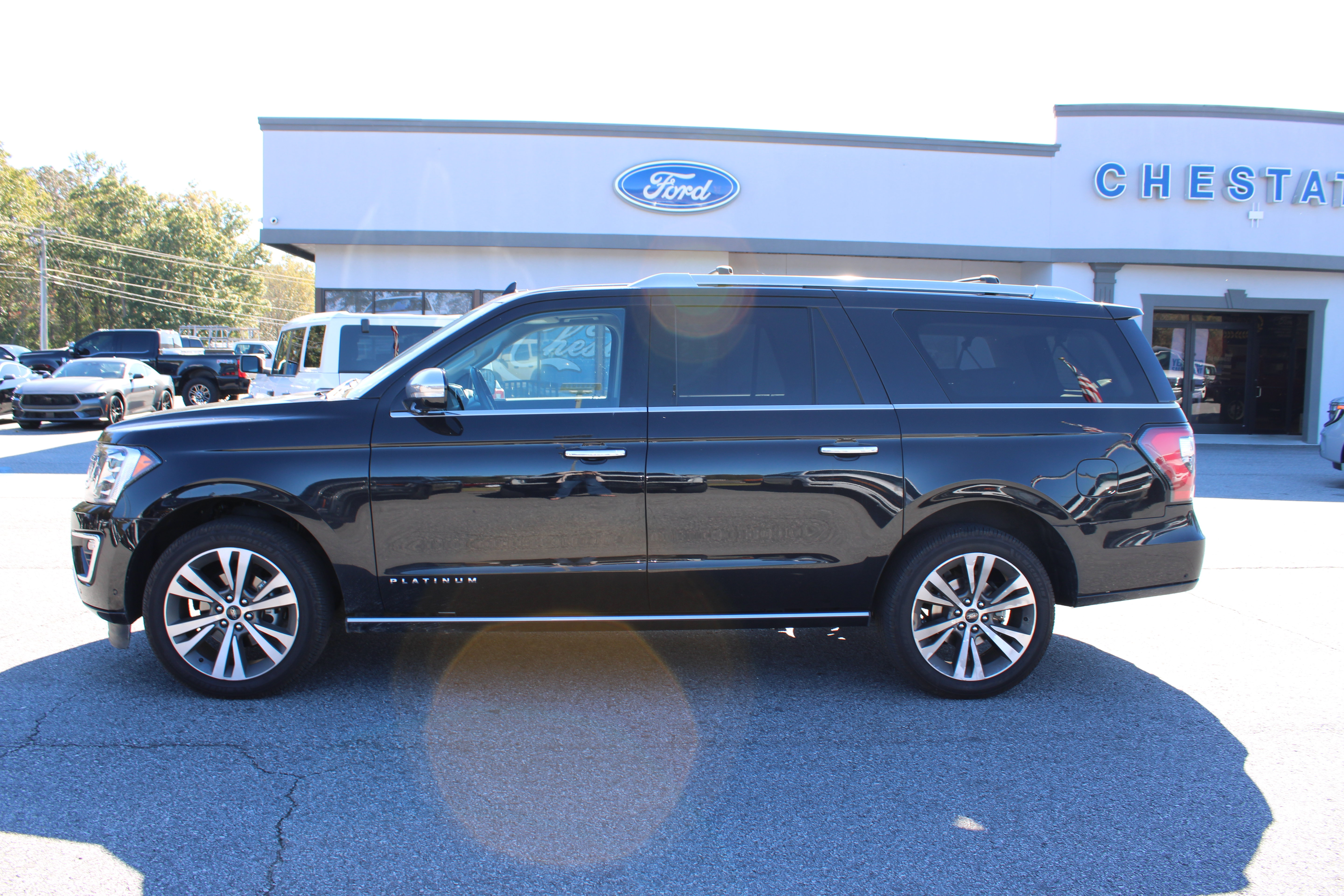 Used 2021 Ford Expedition Max Platinum AWD/4WD image 1