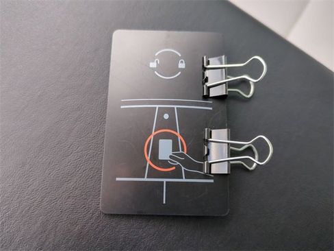 Used 2022 Tesla Model Y Long Range image 35