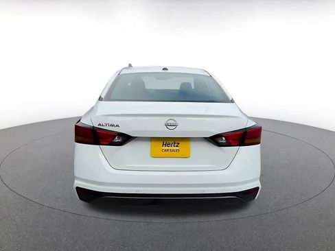 Used 2026 Nissan Altima 2.5 SV FWD image 12