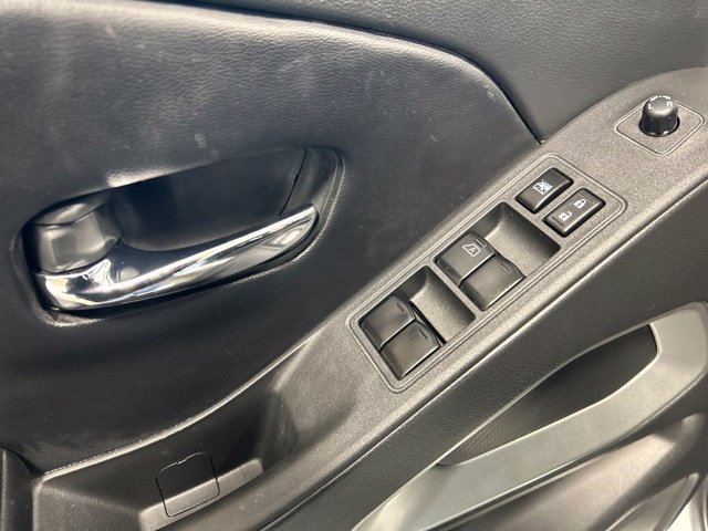 Used 2025 Nissan Frontier SV AWD/4WD image 20