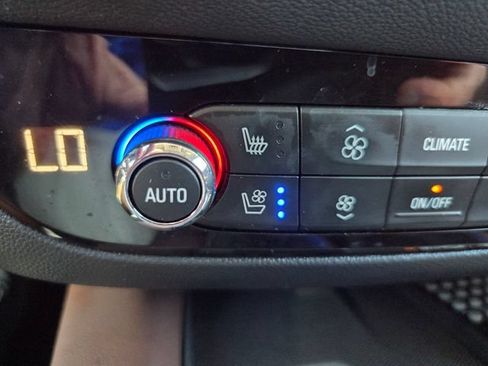 Used 2018 Buick Enclave Avenir FWD image 26