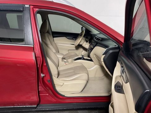 Used 2015 Nissan Rogue SL w/ SL Premium Package image 30