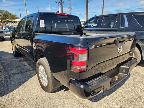 Used 2023 Nissan Frontier SV w/ SV Convenience Package image 4