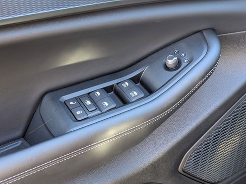 New 2025 Jeep Grand Cherokee Laredo X w/ Luxury Tech Group I image 11