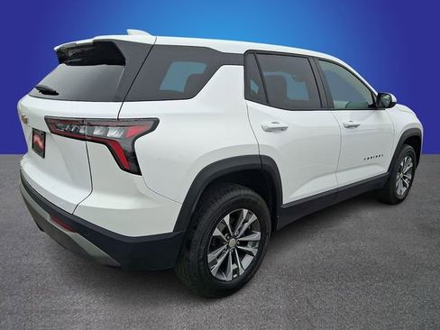 Used 2026 Chevrolet Equinox LT FWD image 4