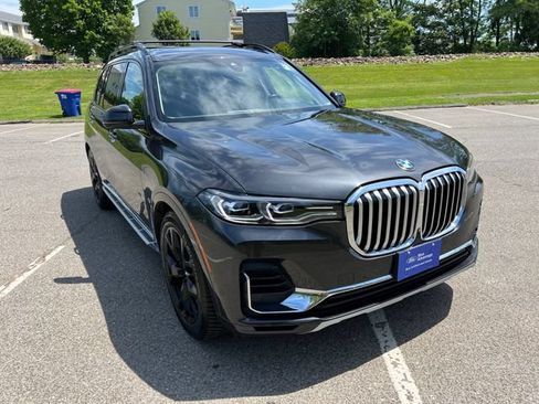 Used 2022 BMW X7 xDrive40i w/ Cold Weather Package AWD/4WD image 2