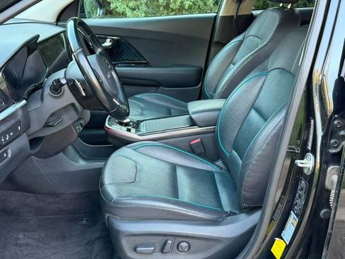 Used 2022 Kia Niro EX Premium FWD image 8