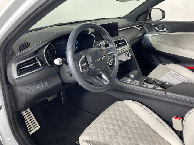 Used 2024 Genesis G70 3.3T Advanced w/ Sport Prestige Package AWD/4WD image 3