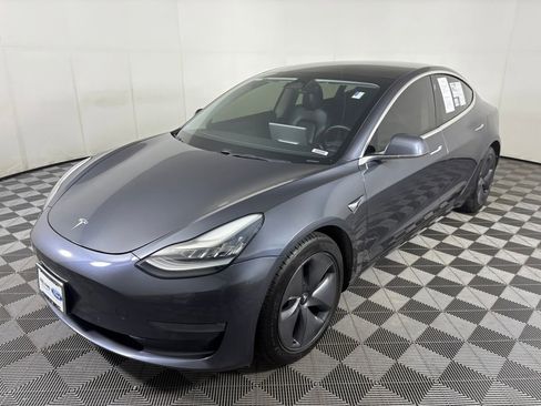 Used 2019 Tesla Model 3 Performance image 3