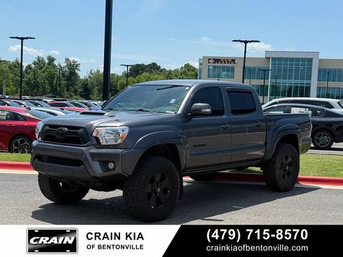 Used 2014 Toyota Tacoma 4x4 Double Cab w/ TRD Sport Package image 3