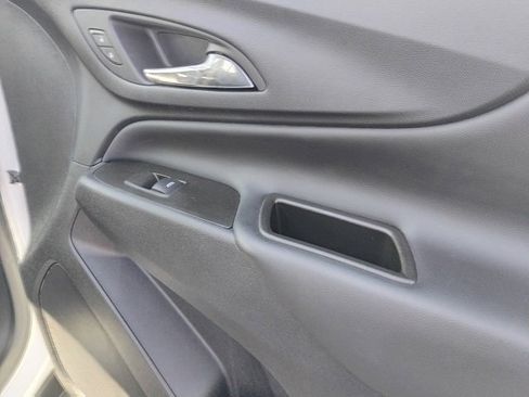 Used 2023 Chevrolet Equinox LT image 15