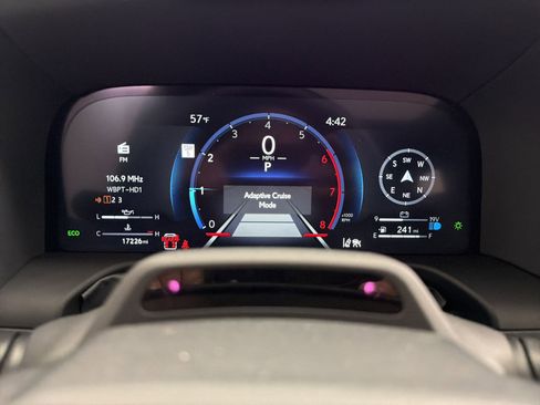 Certified 2024 Lexus GX 550 w/ Accessory Package (Z1) image 20