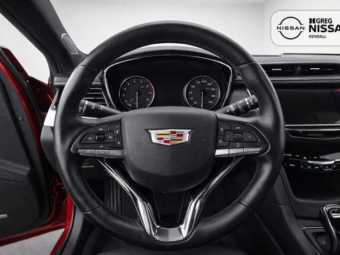 Used 2020 Cadillac XT6 Premium Luxury AWD/4WD image 8