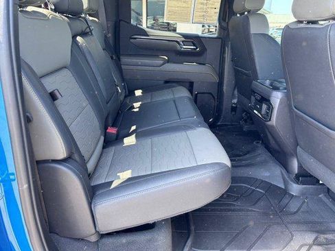 Used 2024 Chevrolet Silverado 1500 ZR2 AWD/4WD image 10