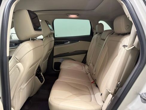 Used 2020 Lincoln Nautilus Reserve image 26