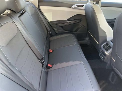 New 2026 Volkswagen Taos SE image 24