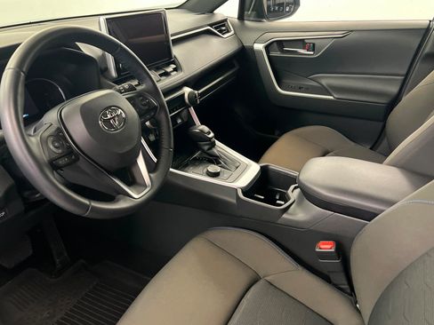 Certified 2025 Toyota RAV4 SE w/ Convenience Package AWD/4WD image 16
