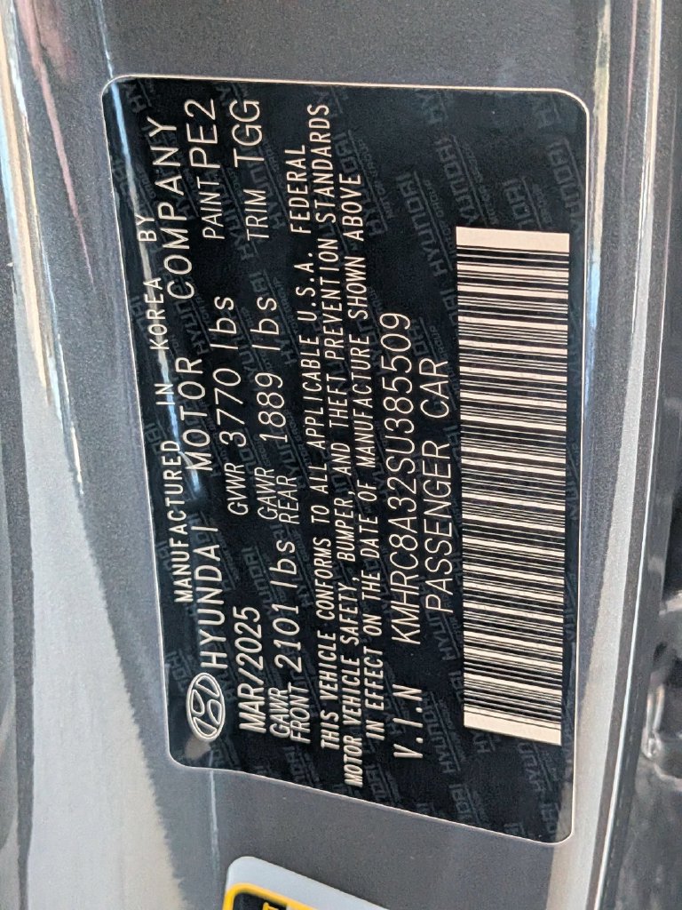 Used 2025 Hyundai Venue SEL FWD image 35