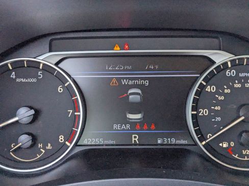 Used 2024 Nissan Altima 2.5 SV image 29