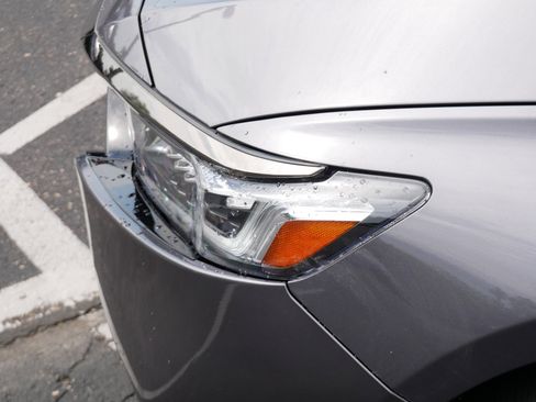 Used 2018 Honda Accord Sport image 15