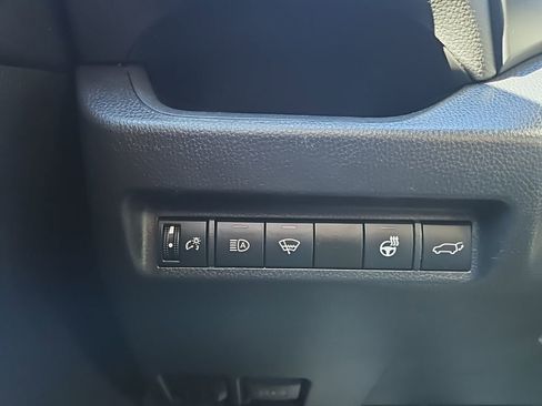 Used 2022 Toyota RAV4 TRD Off-Road image 19