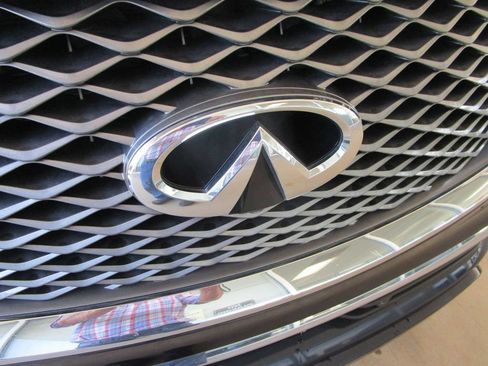 Used 2024 INFINITI QX80 Luxe RWD image 35