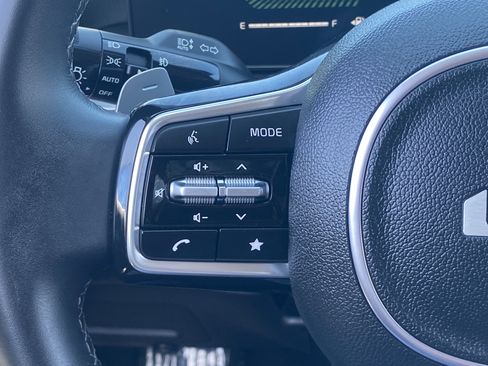 Certified 2025 Kia Sorento EX AWD/4WD image 22