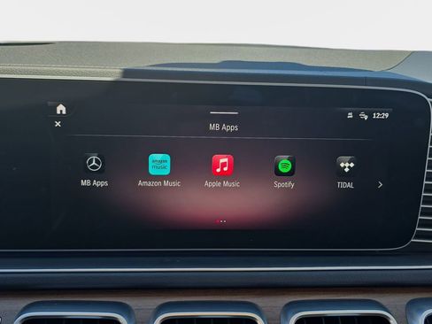 Used 2025 Mercedes-Benz GLS 450 4MATIC image 26