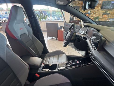 Used 2024 Volkswagen GTI SE FWD image 31