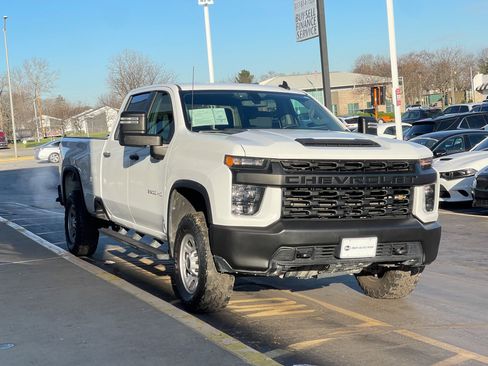 Used 2022 Chevrolet Silverado 3500 W/T w/ WT Convenience Package AWD/4WD image 2
