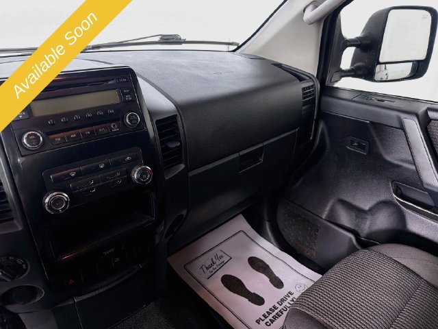 Used 2014 Nissan Titan SV AWD/4WD image 23