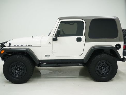Used 2005 Jeep Wrangler Rubicon w/ Security Group AWD/4WD image 7