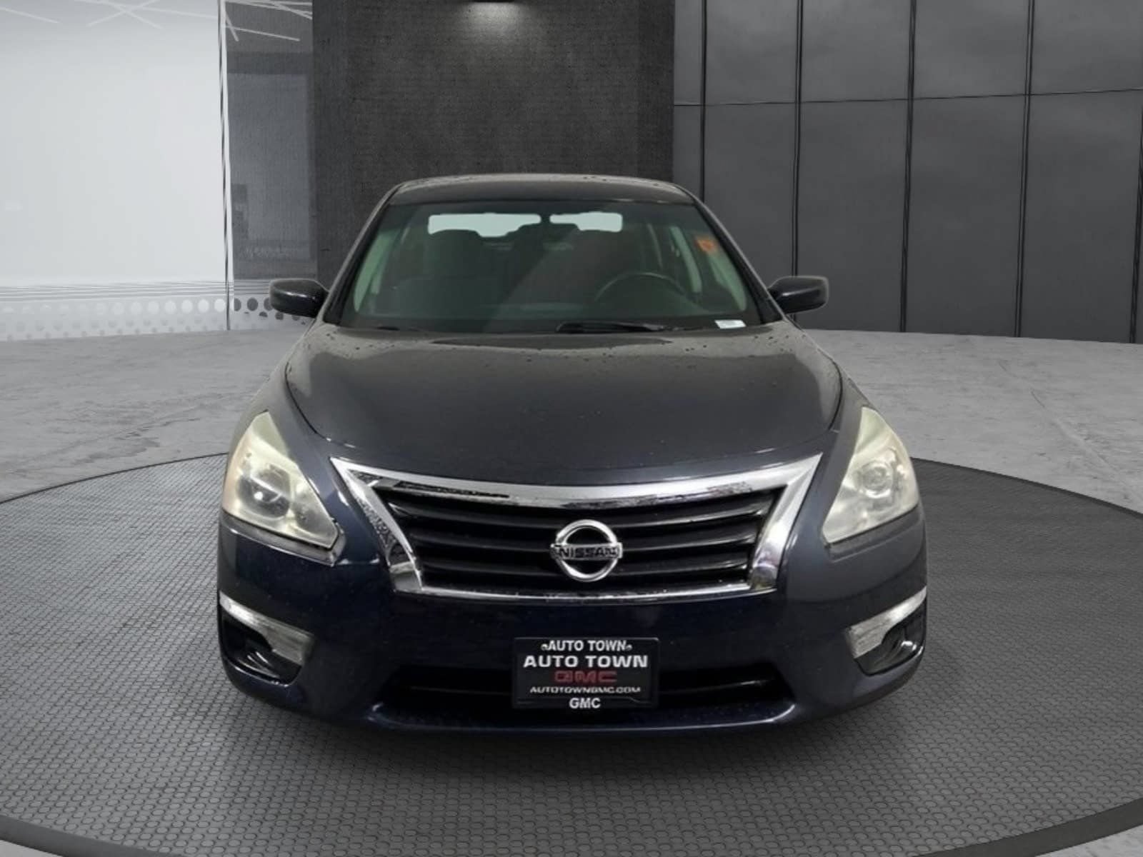 Used 2015 Nissan Altima 2.5 S w/ Power Driver Seat Package FWD image 2