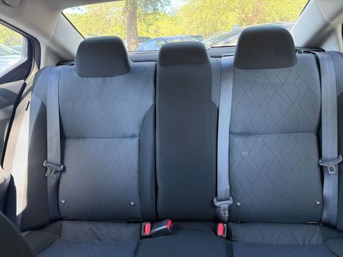 Used 2025 Nissan Versa SV FWD image 35