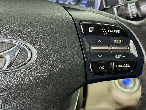 Used 2019 Hyundai Elantra Value Edition FWD image 14