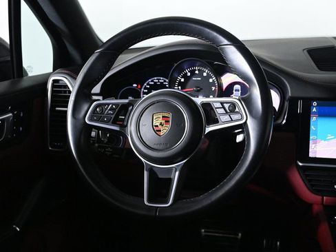Certified 2021 Porsche Cayenne S image 13