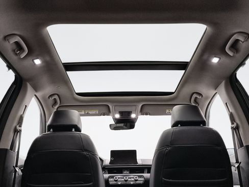 Used 2024 Honda Pilot Touring image 20