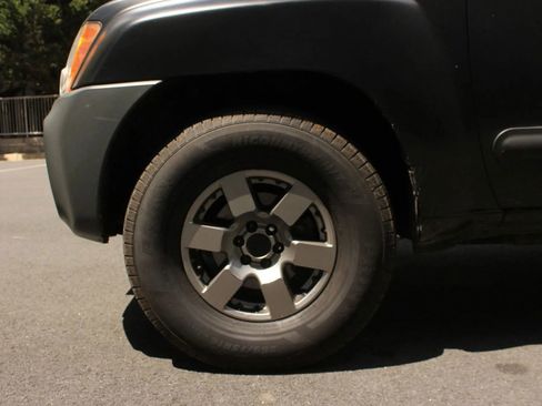 Used 2012 Nissan Xterra PRO-4X w/ Pro-4x Leather Pkg AWD/4WD image 11