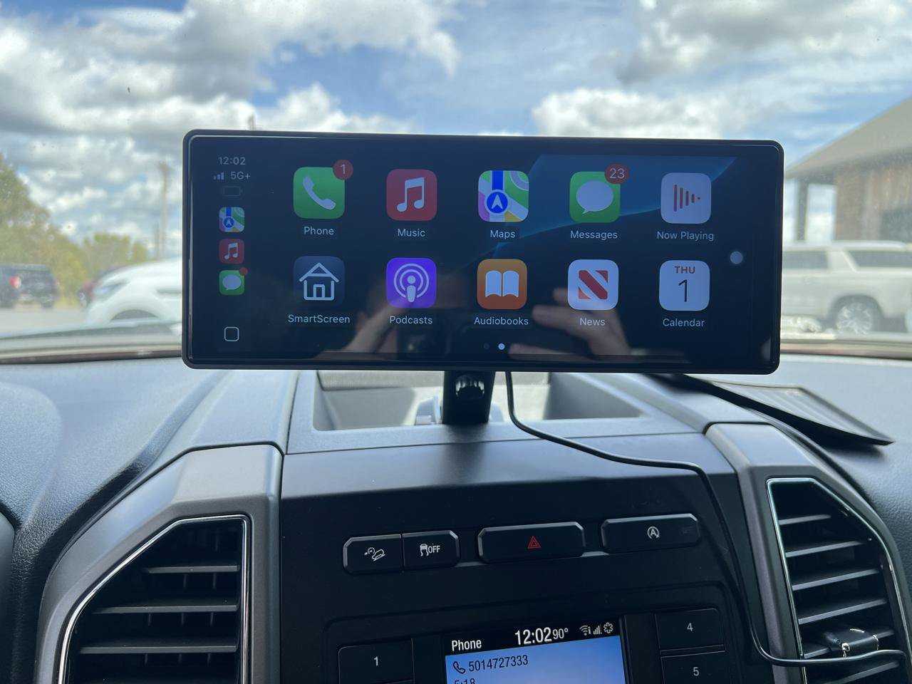Used 2018 Ford Expedition XLT w/ Equipment Group 201A RWD image 16