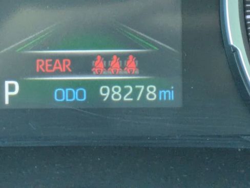 Used 2020 Toyota RAV4 LE FWD image 30