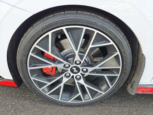 Used 2023 Hyundai Elantra N image 15